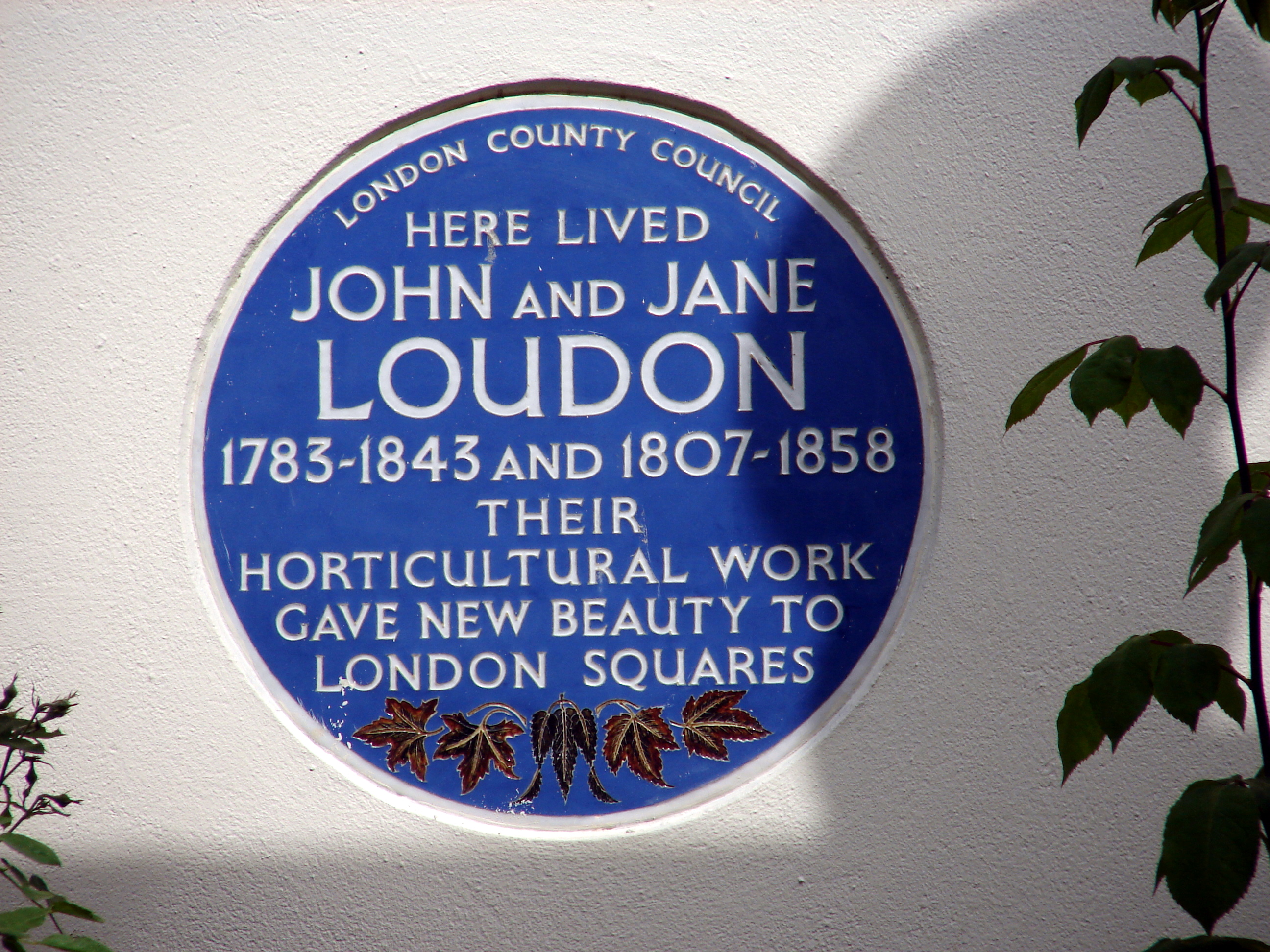 https://commons.wikimedia.org/wiki/File:John_and_Jane_Loudon_(4644568348).jpg